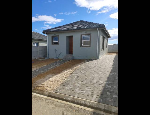 2 BEDROOM HOUSE FOR SALE IN PAARL SOUTH